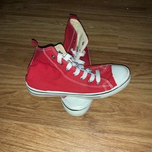 red knock off converse